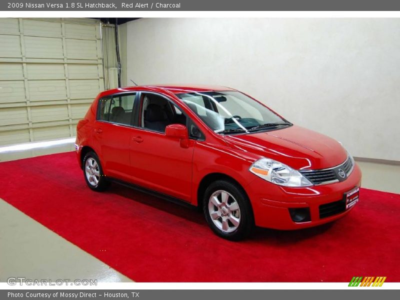 Red Alert / Charcoal 2009 Nissan Versa 1.8 SL Hatchback