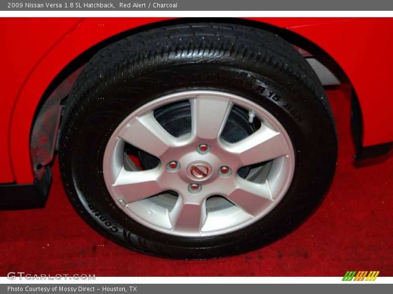 Red Alert / Charcoal 2009 Nissan Versa 1.8 SL Hatchback