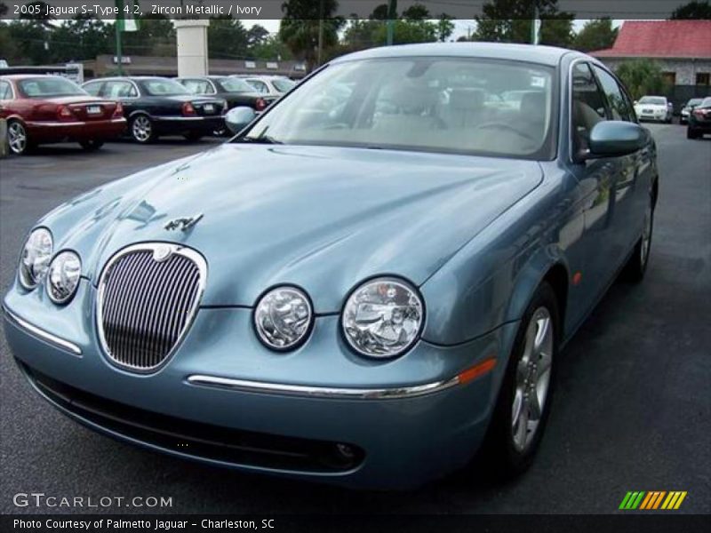Zircon Metallic / Ivory 2005 Jaguar S-Type 4.2