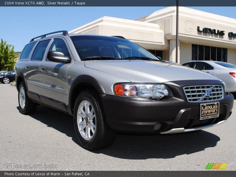 Silver Metallic / Taupe 2004 Volvo XC70 AWD