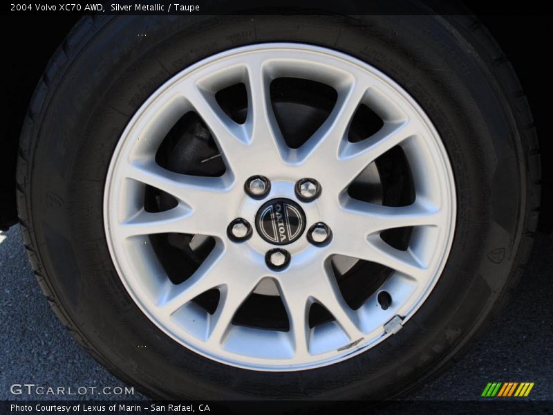 Silver Metallic / Taupe 2004 Volvo XC70 AWD