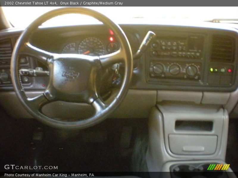 Onyx Black / Graphite/Medium Gray 2002 Chevrolet Tahoe LT 4x4