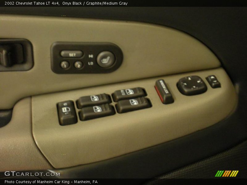 Onyx Black / Graphite/Medium Gray 2002 Chevrolet Tahoe LT 4x4