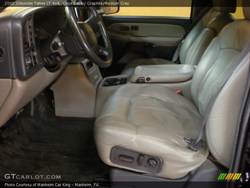 Onyx Black / Graphite/Medium Gray 2002 Chevrolet Tahoe LT 4x4