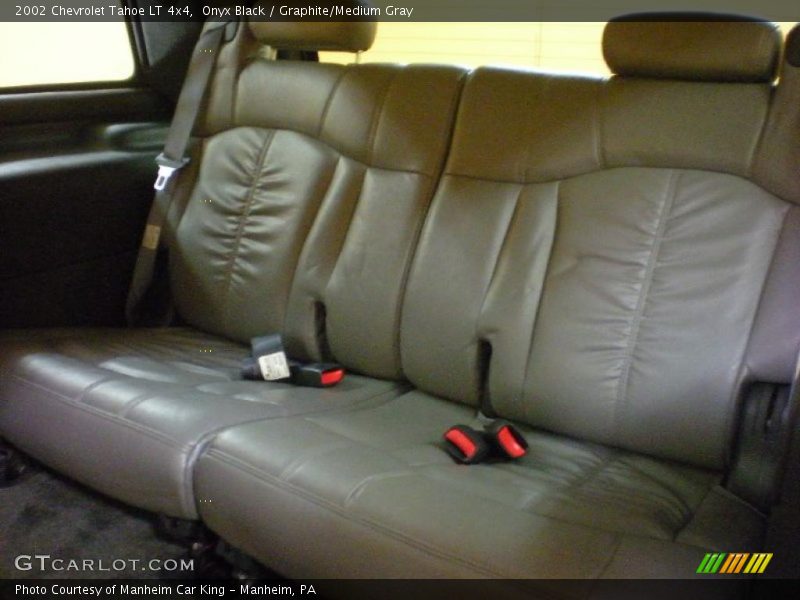 Onyx Black / Graphite/Medium Gray 2002 Chevrolet Tahoe LT 4x4