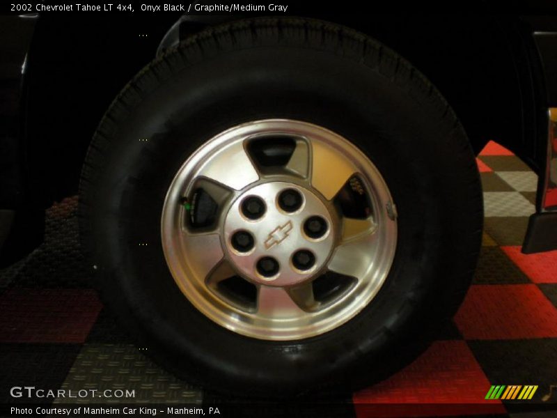 Onyx Black / Graphite/Medium Gray 2002 Chevrolet Tahoe LT 4x4