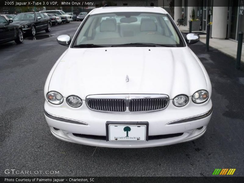 White Onyx / Ivory 2005 Jaguar X-Type 3.0 VDP