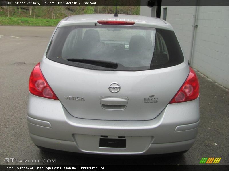 Brilliant Silver Metallic / Charcoal 2007 Nissan Versa S