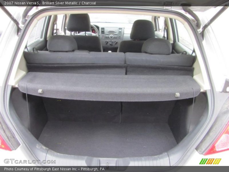 Brilliant Silver Metallic / Charcoal 2007 Nissan Versa S