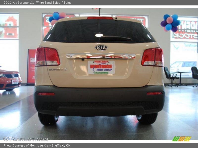 White Sand Beige / Beige 2011 Kia Sorento LX