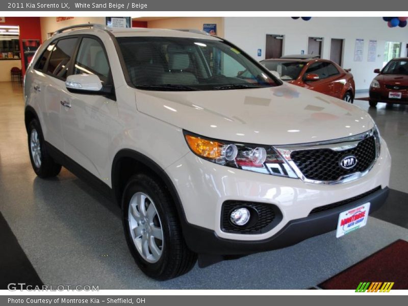 White Sand Beige / Beige 2011 Kia Sorento LX