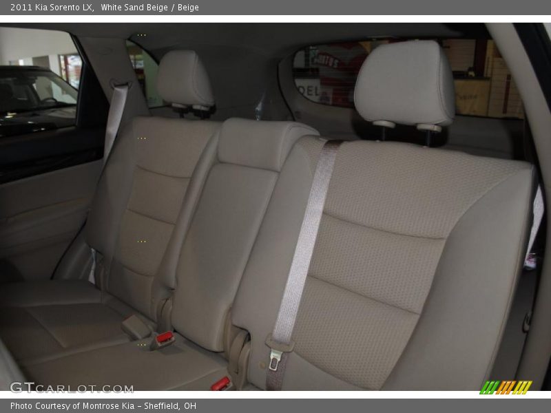 White Sand Beige / Beige 2011 Kia Sorento LX