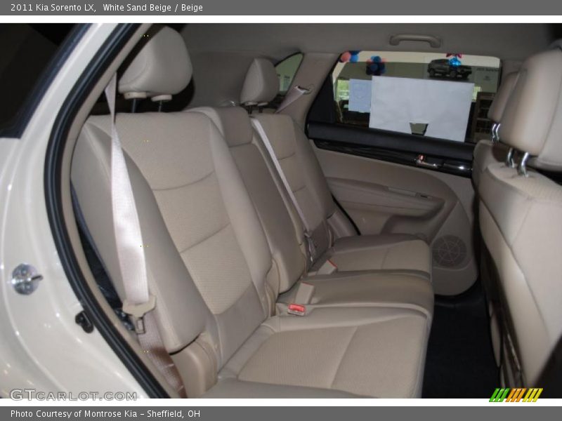 White Sand Beige / Beige 2011 Kia Sorento LX