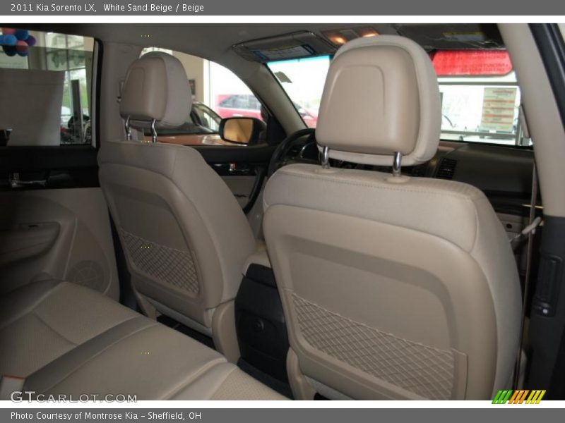 White Sand Beige / Beige 2011 Kia Sorento LX