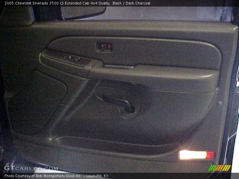 Black / Dark Charcoal 2005 Chevrolet Silverado 3500 LS Extended Cab 4x4 Dually