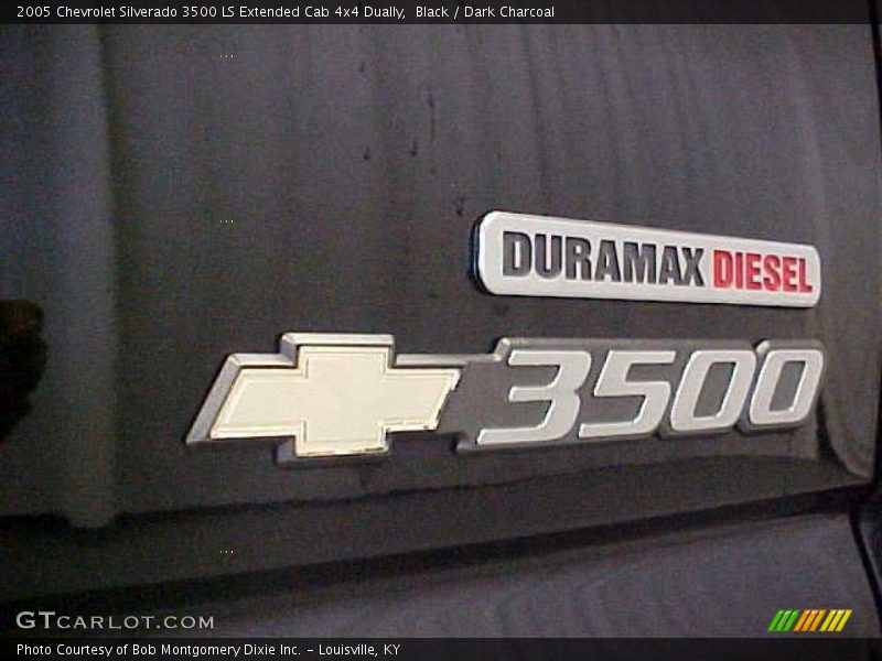 Black / Dark Charcoal 2005 Chevrolet Silverado 3500 LS Extended Cab 4x4 Dually