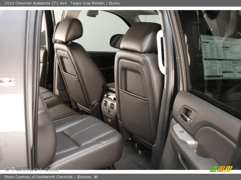 Taupe Gray Metallic / Ebony 2010 Chevrolet Avalanche Z71 4x4