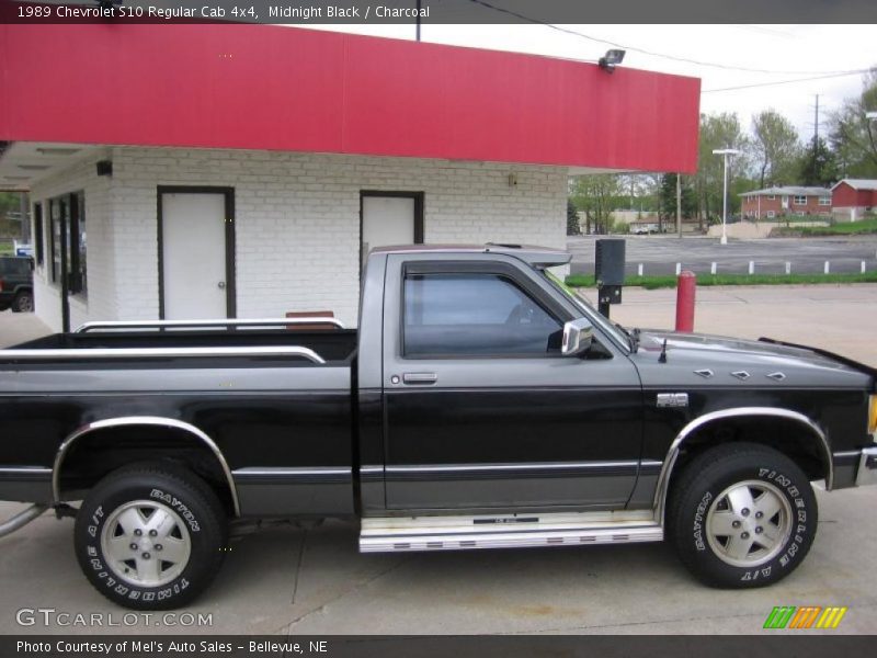Midnight Black / Charcoal 1989 Chevrolet S10 Regular Cab 4x4