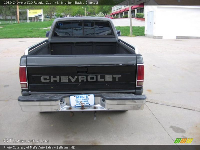 Midnight Black / Charcoal 1989 Chevrolet S10 Regular Cab 4x4