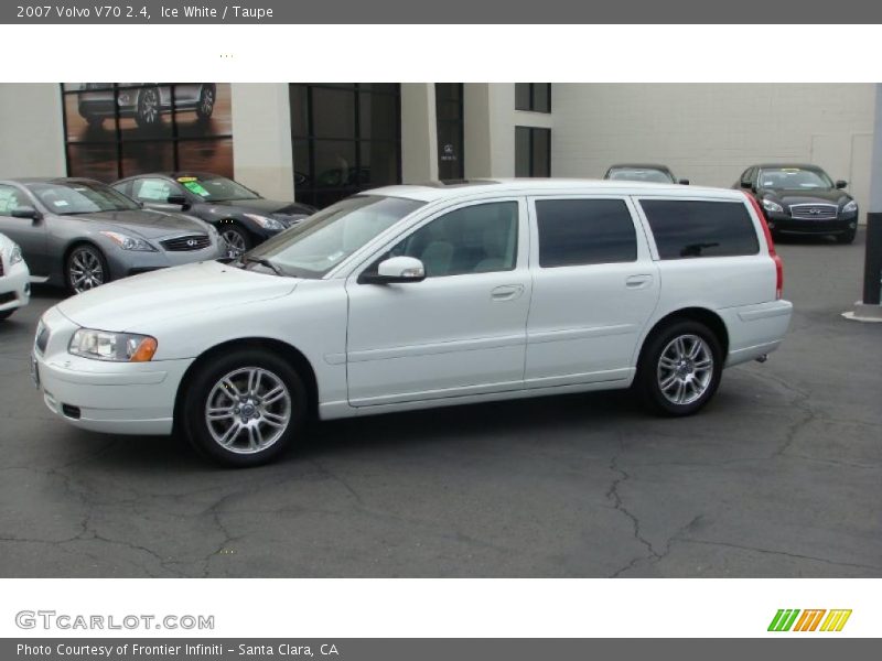 Ice White / Taupe 2007 Volvo V70 2.4
