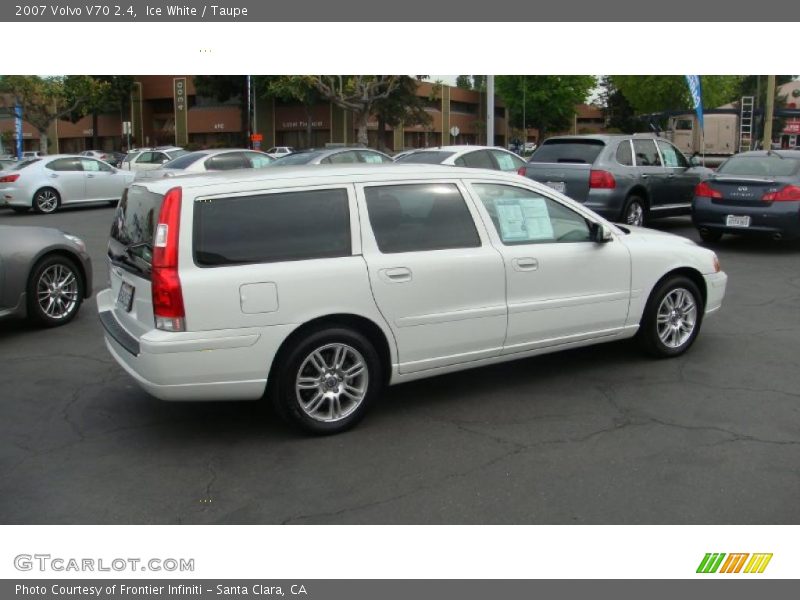Ice White / Taupe 2007 Volvo V70 2.4