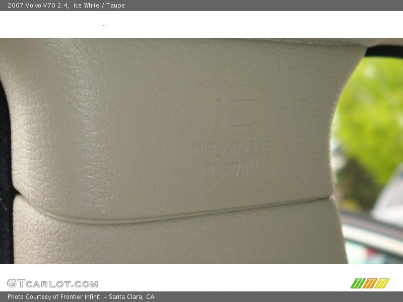 Ice White / Taupe 2007 Volvo V70 2.4