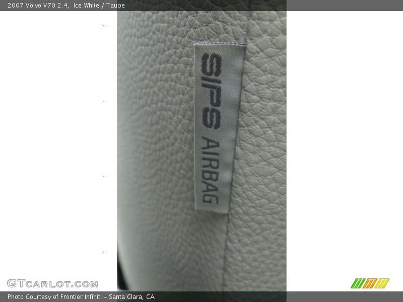Ice White / Taupe 2007 Volvo V70 2.4