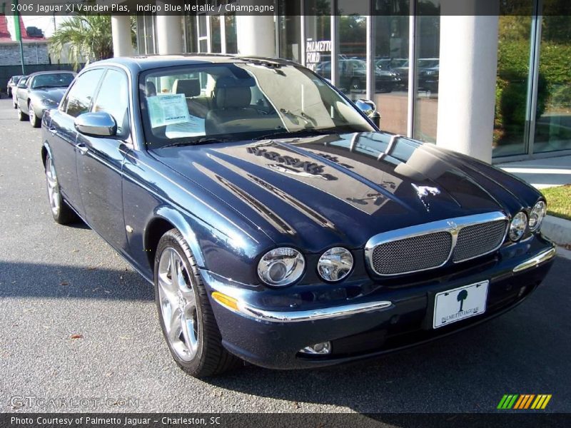 Indigo Blue Metallic / Champagne 2006 Jaguar XJ Vanden Plas