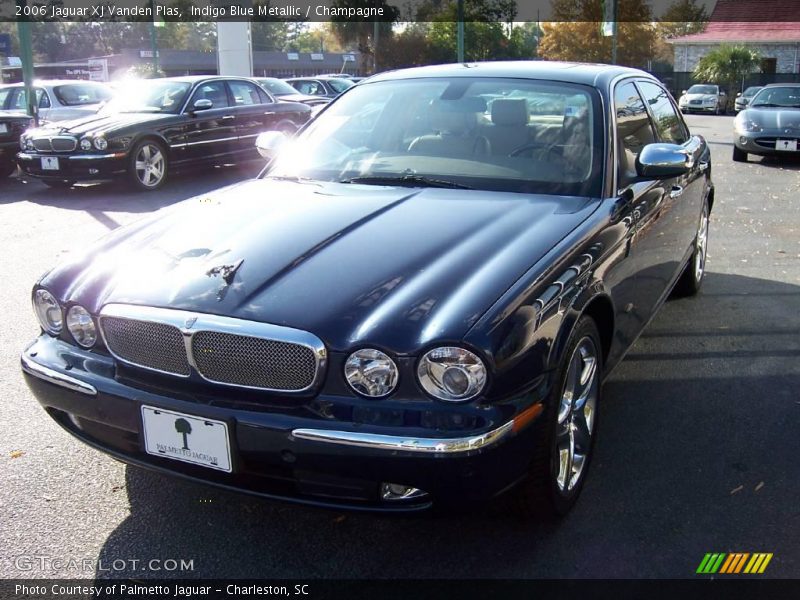 Indigo Blue Metallic / Champagne 2006 Jaguar XJ Vanden Plas
