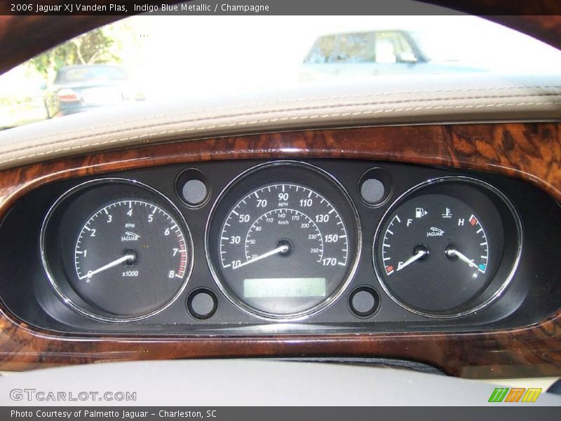 Indigo Blue Metallic / Champagne 2006 Jaguar XJ Vanden Plas