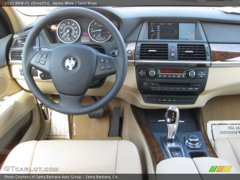 Alpine White / Sand Beige 2010 BMW X5 xDrive35d
