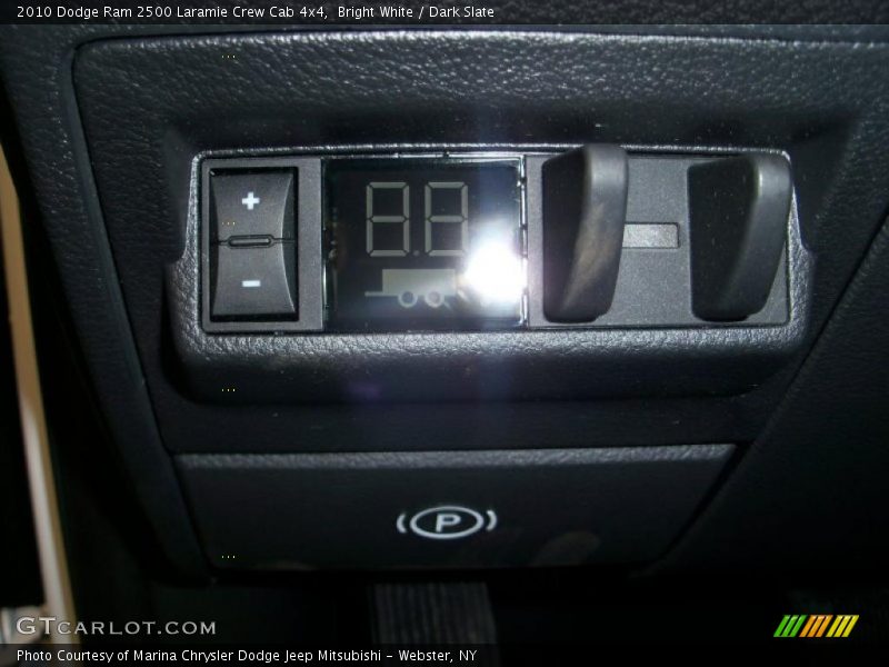 Bright White / Dark Slate 2010 Dodge Ram 2500 Laramie Crew Cab 4x4