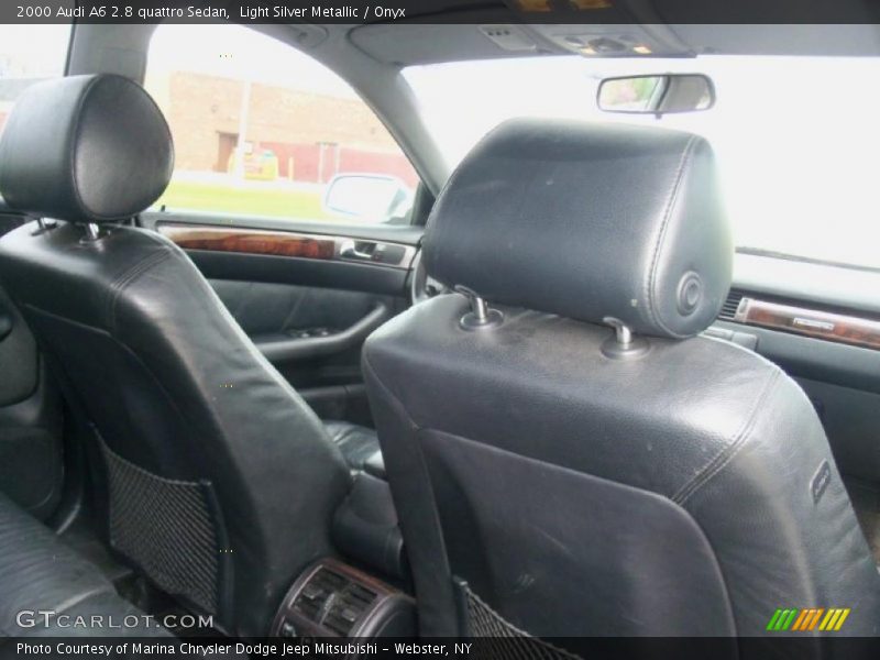 Light Silver Metallic / Onyx 2000 Audi A6 2.8 quattro Sedan