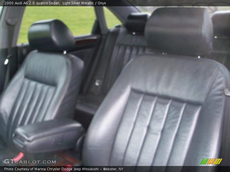 Light Silver Metallic / Onyx 2000 Audi A6 2.8 quattro Sedan