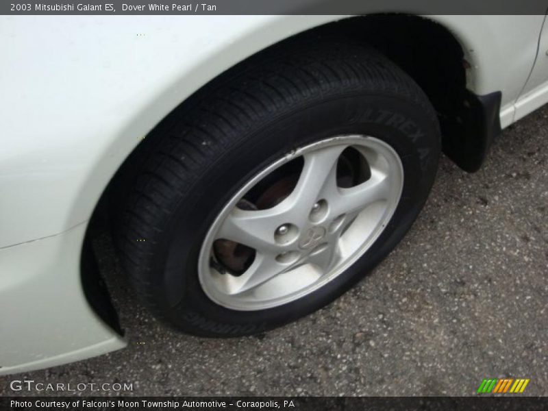 Dover White Pearl / Tan 2003 Mitsubishi Galant ES