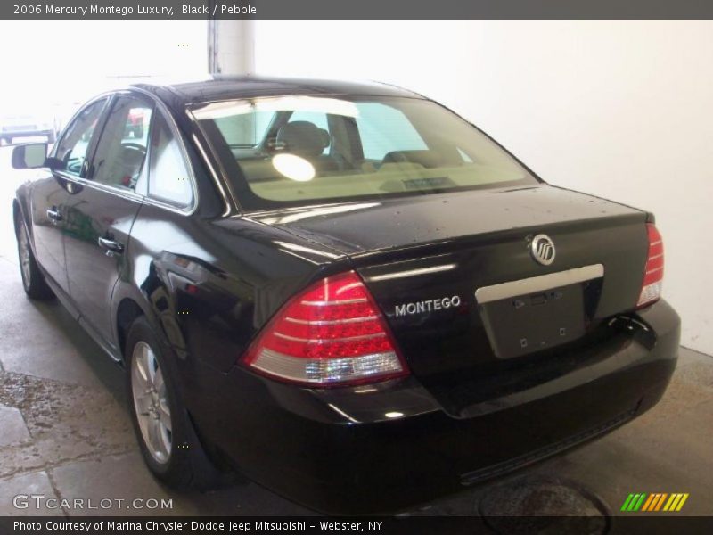 Black / Pebble 2006 Mercury Montego Luxury