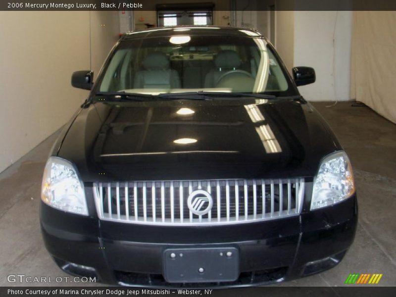Black / Pebble 2006 Mercury Montego Luxury