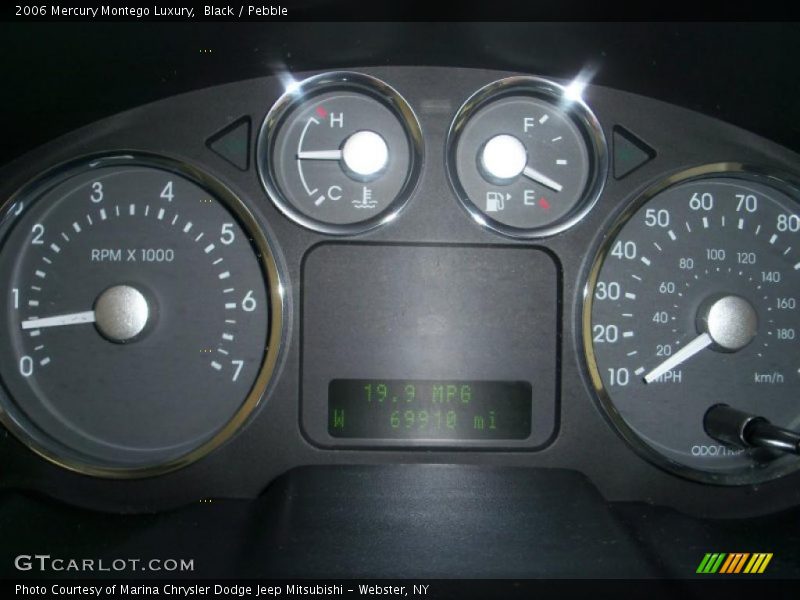 Black / Pebble 2006 Mercury Montego Luxury