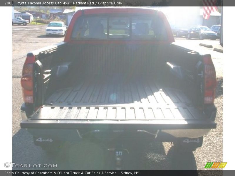 Radiant Red / Graphite Gray 2005 Toyota Tacoma Access Cab 4x4