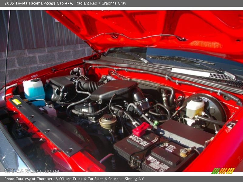 Radiant Red / Graphite Gray 2005 Toyota Tacoma Access Cab 4x4