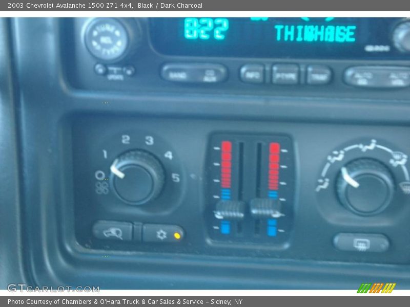 Black / Dark Charcoal 2003 Chevrolet Avalanche 1500 Z71 4x4