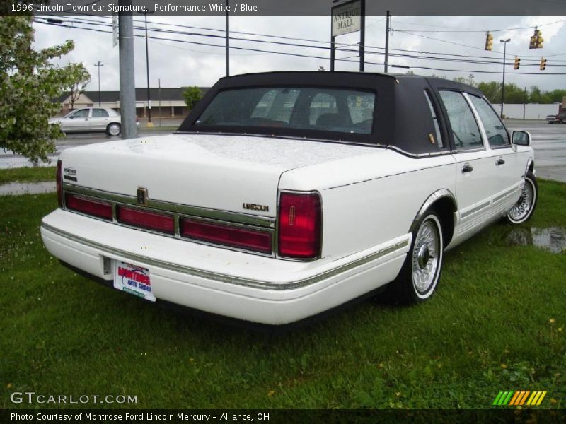 Performance White / Blue 1996 Lincoln Town Car Signature