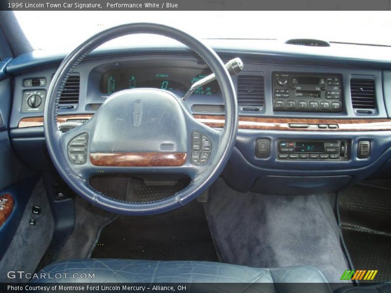 Performance White / Blue 1996 Lincoln Town Car Signature