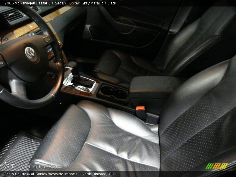 United Grey Metallic / Black 2006 Volkswagen Passat 3.6 Sedan