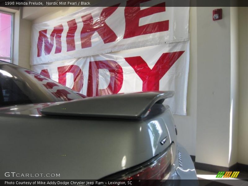 Nordic Mist Pearl / Black 1998 Honda Prelude