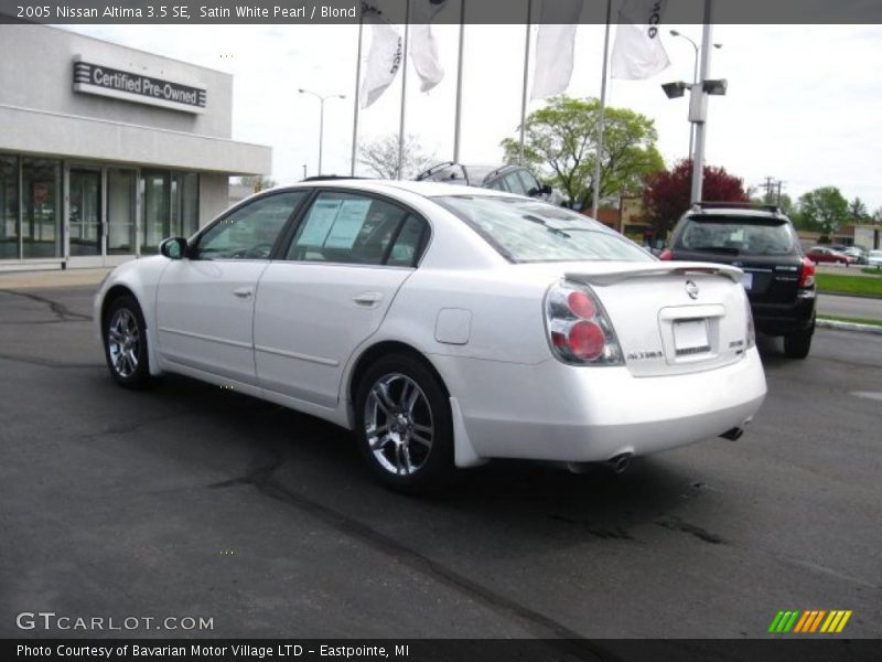 Satin White Pearl / Blond 2005 Nissan Altima 3.5 SE