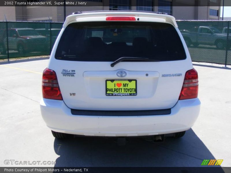 Super White / Ivory 2002 Toyota Highlander V6