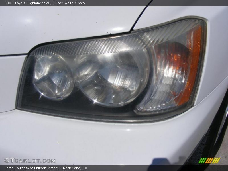 Super White / Ivory 2002 Toyota Highlander V6