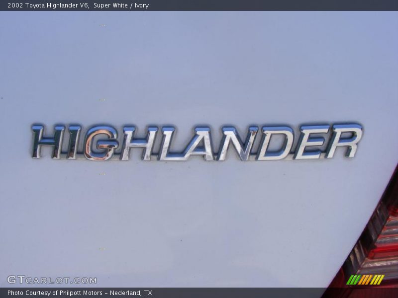 Super White / Ivory 2002 Toyota Highlander V6