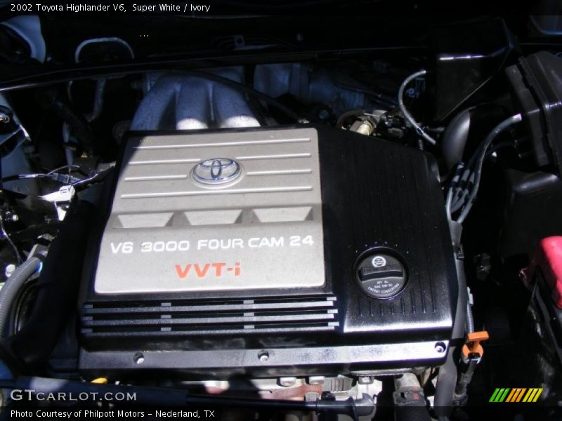 Super White / Ivory 2002 Toyota Highlander V6